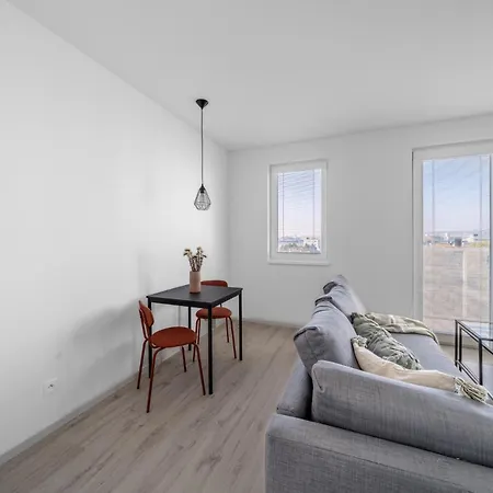 Nook I Airport Apartamento Bratislava