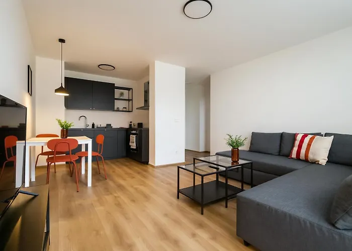 Nook I Airport Apartamento *