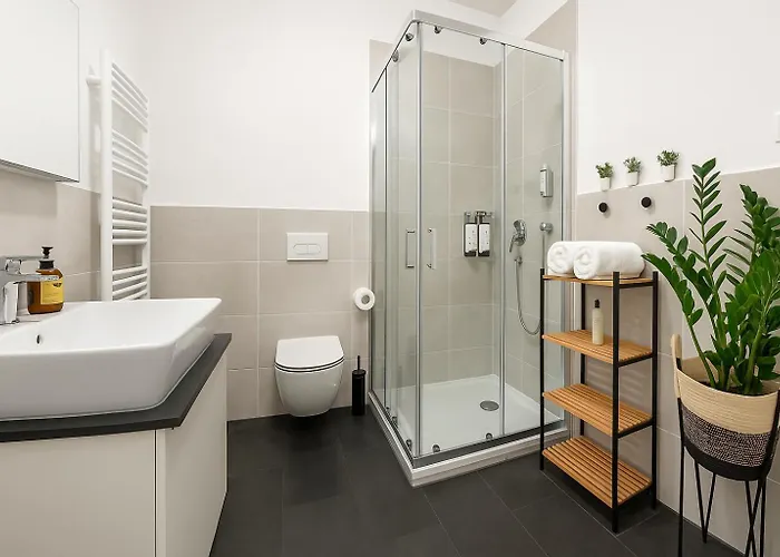 Nook I Airport Apartamento